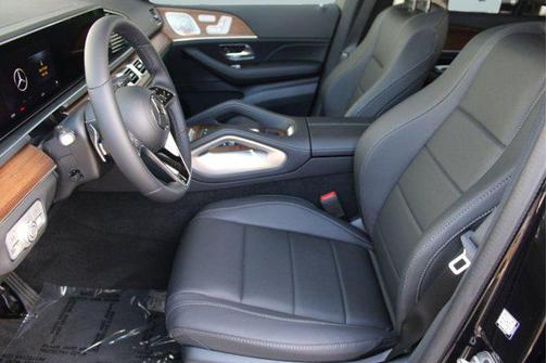 Obsidian Black Metallic 2026 Mercedes-Benz GLE 350 4MATIC
