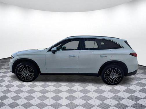 2025 Mercedes-Benz GLC 300 Base