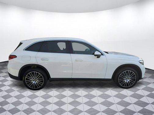 2025 Mercedes-Benz GLC 300 Base