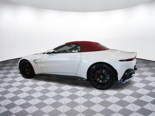 2021 Aston Martin Vantage Roadster