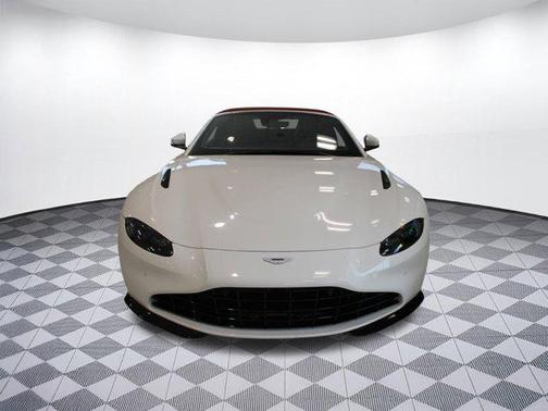 2021 Aston Martin Vantage Roadster