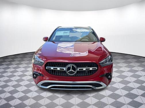 MANUFAKTUR Patagonia Red Metallic 2026 Mercedes-Benz GLA 250 4MATIC