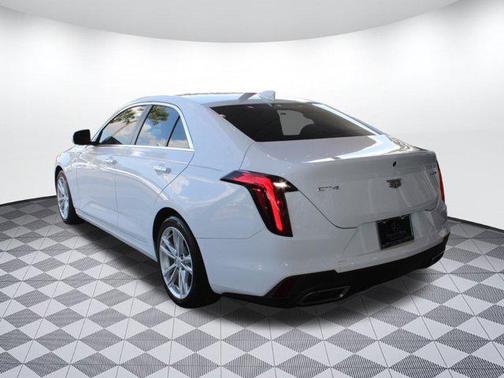 2021 Cadillac CT4 Luxury