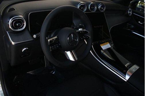 2026 Mercedes-Benz GLC 300 Base