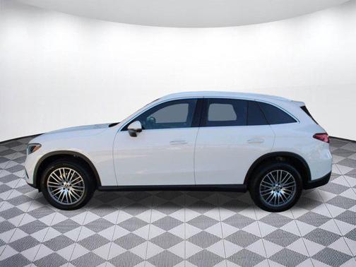 2026 Mercedes-Benz GLC 300 4MATIC