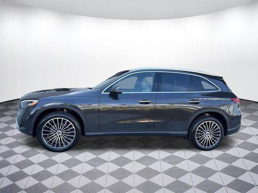 Graphite Grey Metallic 2026 Mercedes-Benz GLC 300 Base