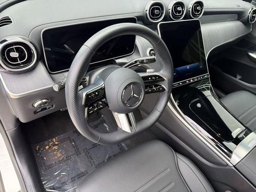 Polar White 2026 Mercedes-Benz GLC 300 4MATIC