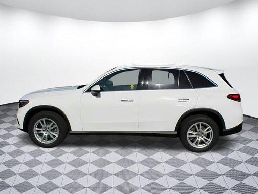 2025 Mercedes-Benz GLC 300 Base