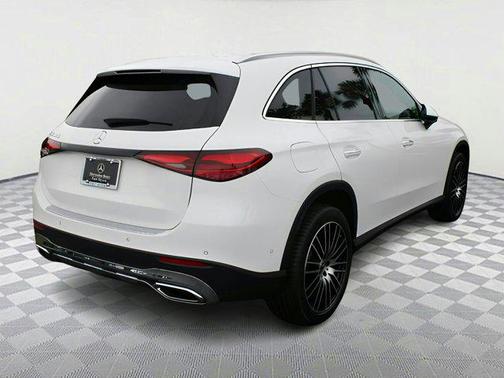 2025 Mercedes-Benz GLC 300 Base
