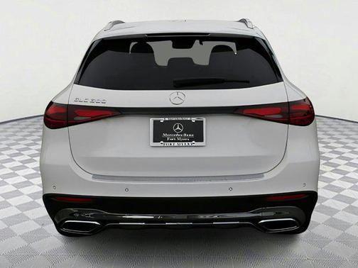 2025 Mercedes-Benz GLC 300 Base