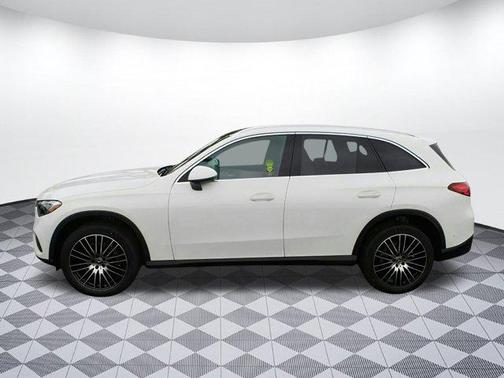 2025 Mercedes-Benz GLC 300 Base