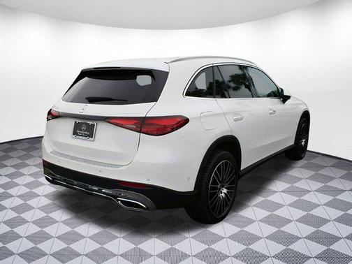 2025 Mercedes-Benz GLC 300 Base