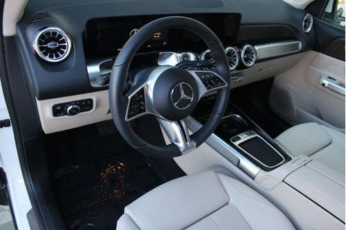 2026 Mercedes-Benz GLB 250 Base