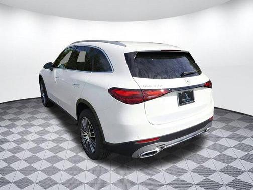 2025 Mercedes-Benz GLC 300 Base