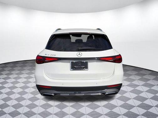 2025 Mercedes-Benz GLC 300 Base
