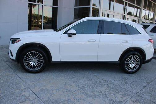 2025 Mercedes-Benz GLC 300 Base