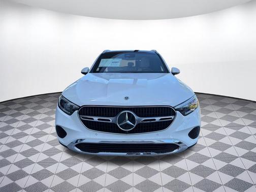 Polar White 2026 Mercedes-Benz GLC 300 Base