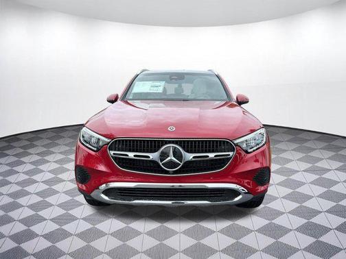 MANUFAKTUR Patagonia Red Metallic 2026 Mercedes-Benz GLC 300 Base