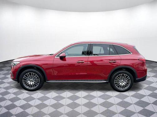 MANUFAKTUR Patagonia Red Metallic 2026 Mercedes-Benz GLC 300 Base