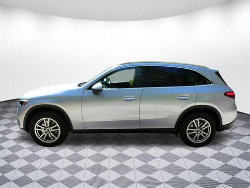 2025 Mercedes-Benz GLC 300 Base