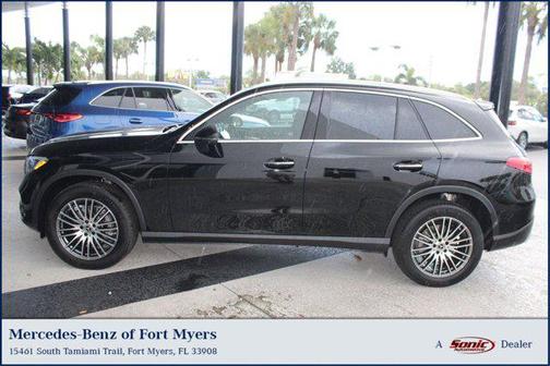 2026 Mercedes-Benz GLC 300 4MATIC