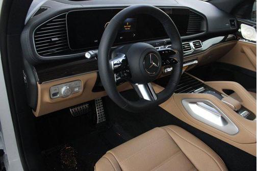 2026 Mercedes-Benz GLS 450 4MATIC