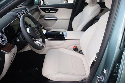 2026 Mercedes-Benz GLC 300 Base