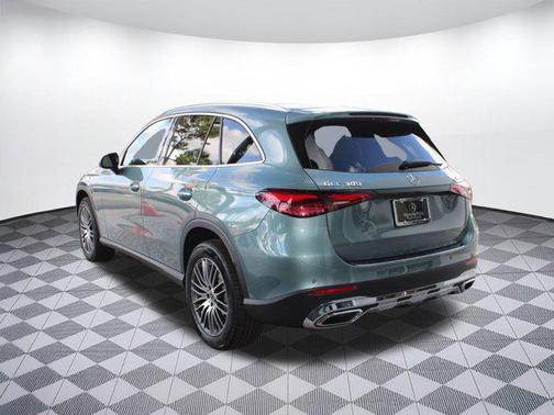 2026 Mercedes-Benz GLC 300 Base