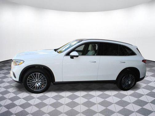 2026 Mercedes-Benz GLC 300 Base