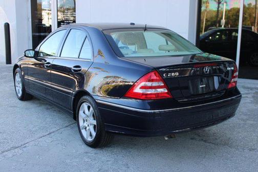 2007 Mercedes-Benz C-Class Luxury 4MATIC