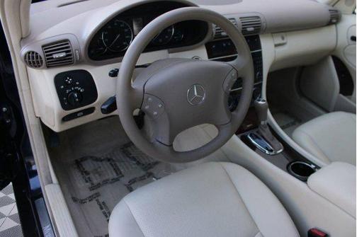2007 Mercedes-Benz C-Class Luxury 4MATIC