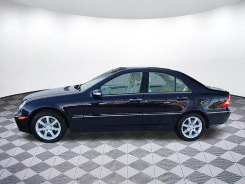 2007 Mercedes-Benz C-Class Luxury 4MATIC