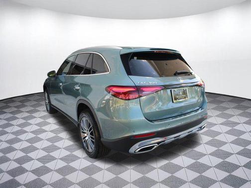 2026 Mercedes-Benz GLC 300 Base