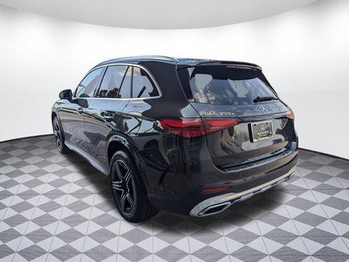 2025 Mercedes-Benz GLC 350e Base