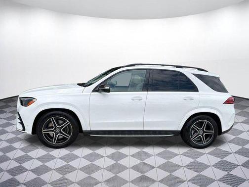 Polar White 2026 Mercedes-Benz GLE 450 4MATIC