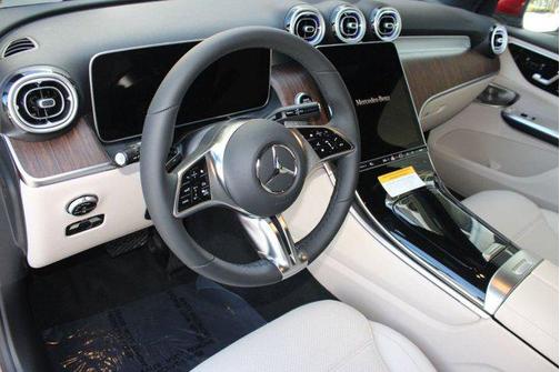 2026 Mercedes-Benz GLC 300 4MATIC