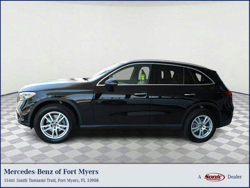 2025 Mercedes-Benz GLC 300 Base