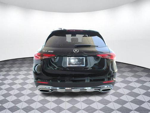 2025 Mercedes-Benz GLC 300 Base
