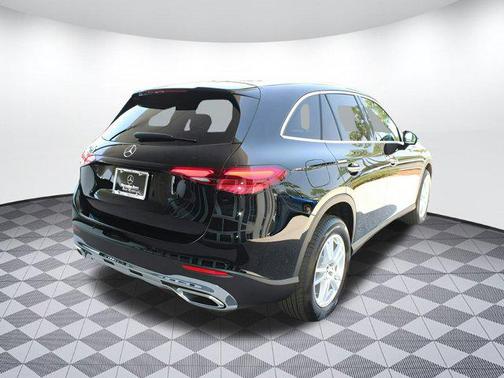 2025 Mercedes-Benz GLC 300 Base