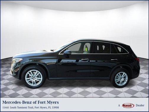 2025 Mercedes-Benz GLC 300 Base