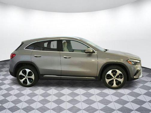 2025 Mercedes-Benz GLA 250 Base