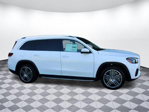2025 Mercedes-Benz GLS 450 4MATIC