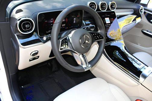 2025 Mercedes-Benz GLC 300 Base