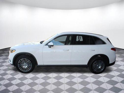 2026 Mercedes-Benz GLC 300 Base