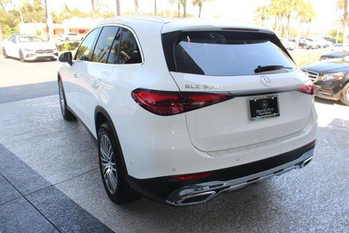 2026 Mercedes-Benz GLC 300 Base