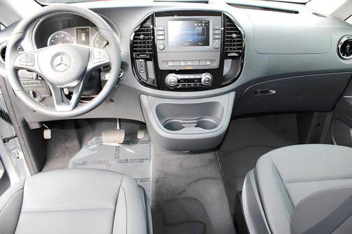 2023 Mercedes-Benz Metris Base