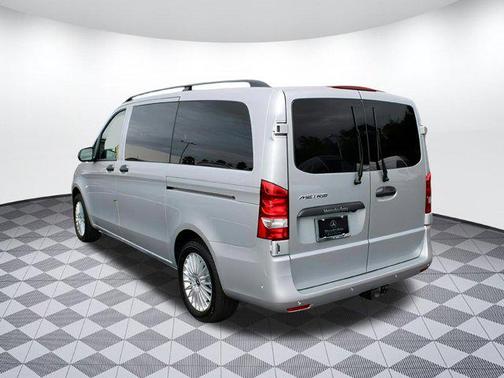 2023 Mercedes-Benz Metris Base