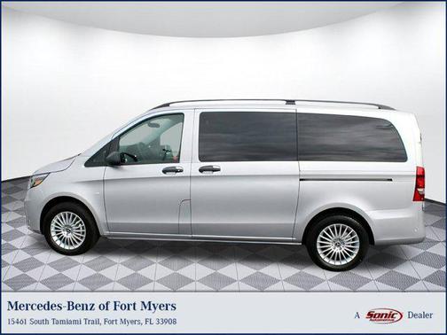 2023 Mercedes-Benz Metris Base
