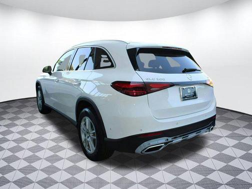 2025 Mercedes-Benz GLC 300 4MATIC