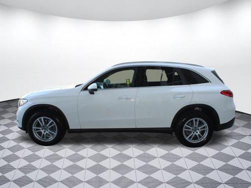 2025 Mercedes-Benz GLC 300 4MATIC